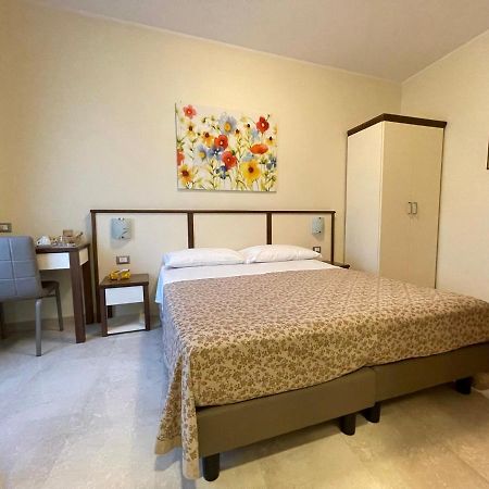 B&B Ponte Capograssi Сульмона Экстерьер фото